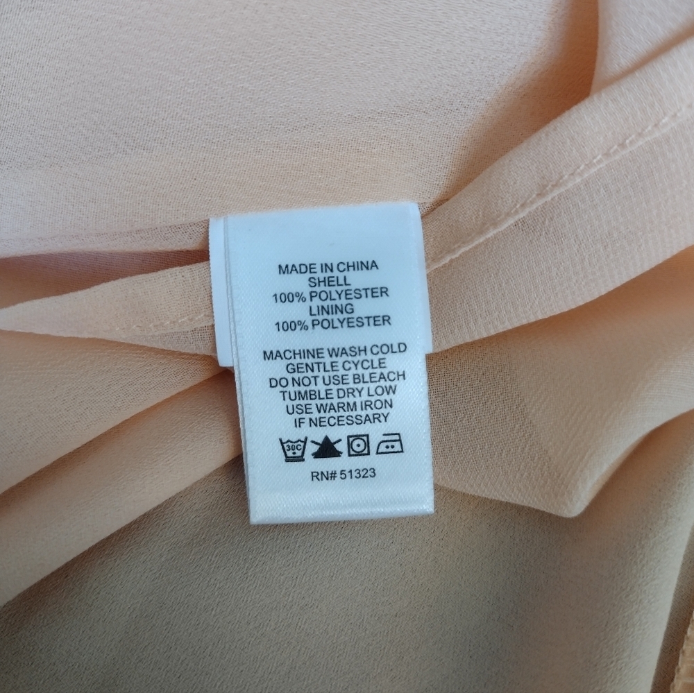 CeCe Pleated Halter Neck Sleeveless Peach Blouse Medium NWT - Picture 7 of 9